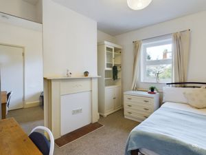 Bedroom- click for photo gallery